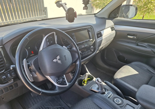 Mitsubishi Outlander cena 59990 przebieg: 212750, rok produkcji 2014 z Chęciny małe 254